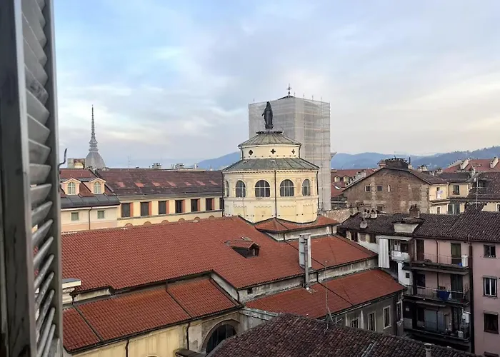 Pola\'S House Turin
